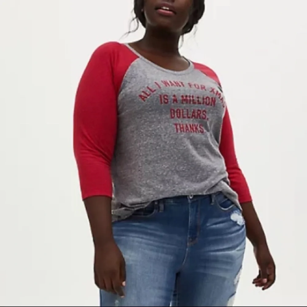TORRID NWT ALL I WANT FOR X-MAS RED & HEATHERED GREY TRIBLEND RAGLAN TEE
